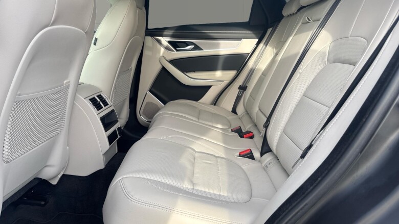 Jaguar F-Pace 2.0 D200 R-Dynamic S 5dr Auto AWD Diesel Estate